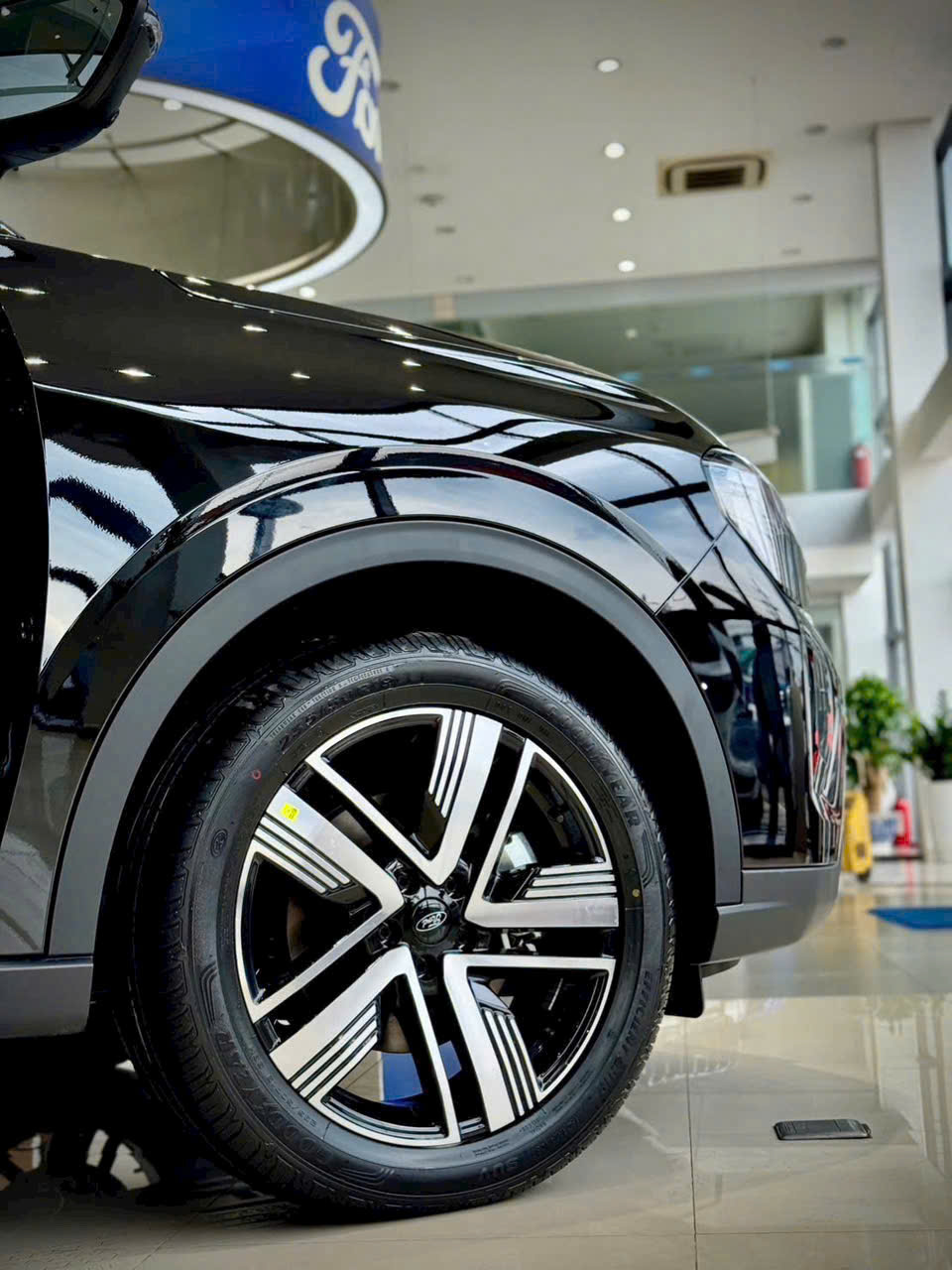 Giá xe lăn bánh Ford Territory mới nhất 2025 11